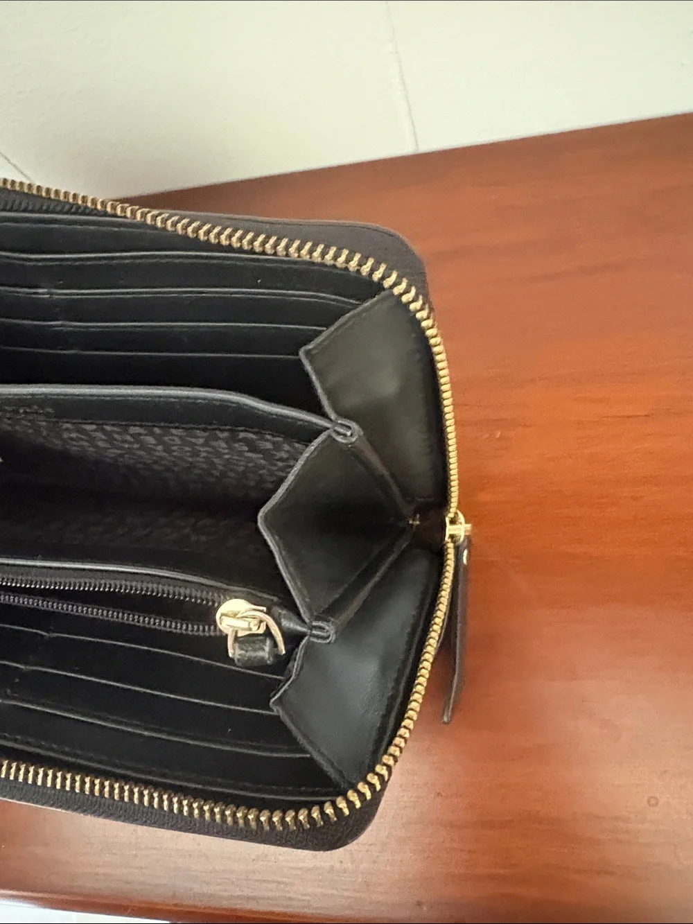 Kate Spade NY Laurel Way Neda Black soft Leather Zip Continental Wallet